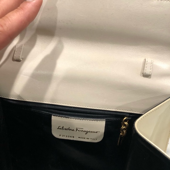 Vintage Salvatore Ferragamo leather Kelly bag - Picture 4 of 8